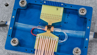 Generátor provázaných fotonů od Cisco