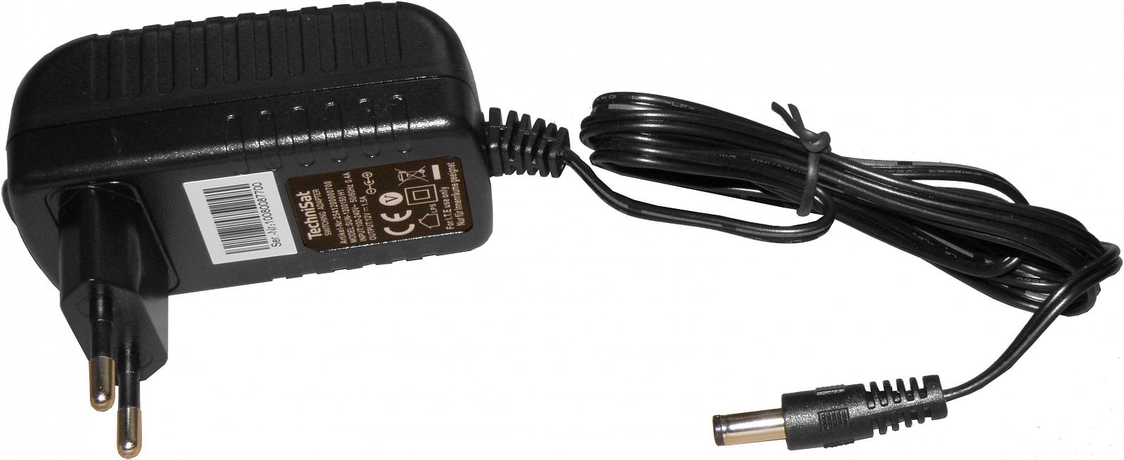 Síťový napáječ.