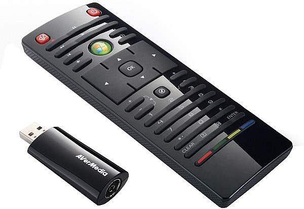 Aver TV Volar HD Nano vyniká zapuštěným anténním konektorem plné velikosti a díky spolupráci s programem AVerTV 6 umí nahrávat do formátu iPod/ PSP.