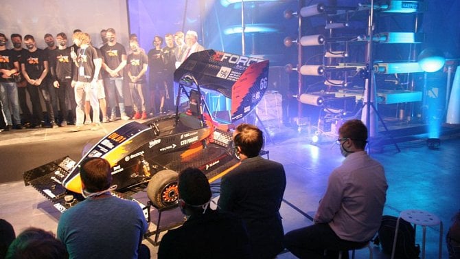 Samořiditelná formule