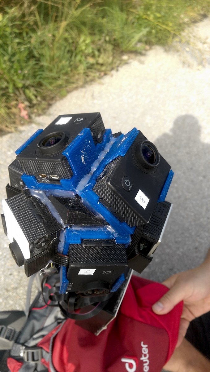 Digitální kartografie na vlastní nohy