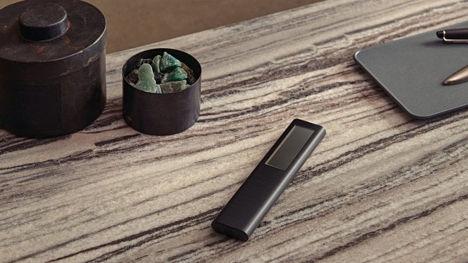 Solárně dobíjený ovladač televizorů Samsung