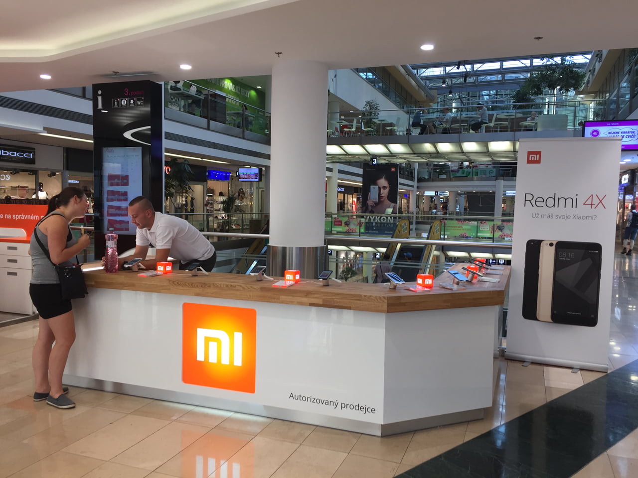 První český obchod Xiaomi Mi Zone v Atrium Flora v Praze