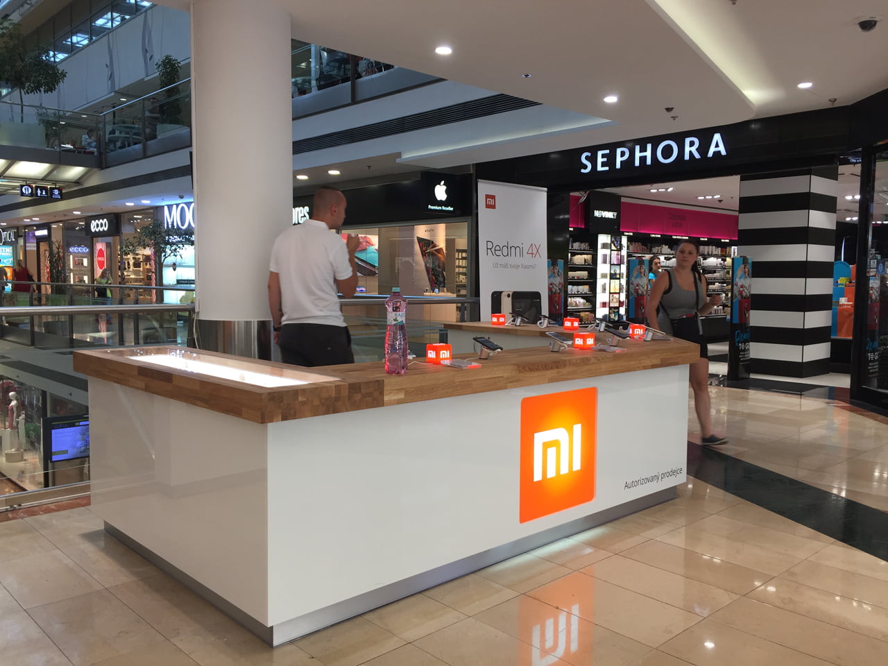 První český obchod Xiaomi Mi Zone v Atrium Flora v Praze