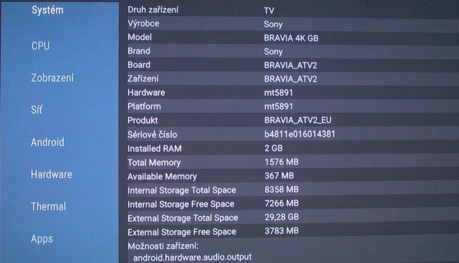 Program Aida64 od FinalWire vám o televizoru s o. s. Android TV sdělí nejdůležitější údaje (primárně určen pro mobily a tablety). Zde mj. ukáže čtyřjádrový procesor, 2 GB paměti RAM a něco přes 7 GB volného interního diskového prostoru. Zobrazí ale třeba i aktuální zatížení procesoru.