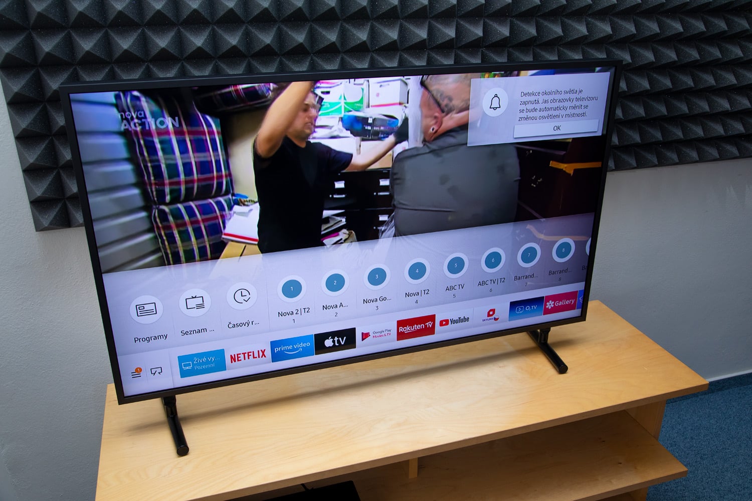 Samsung QE43LS03: Smart Hub, EPG, řazení stanic