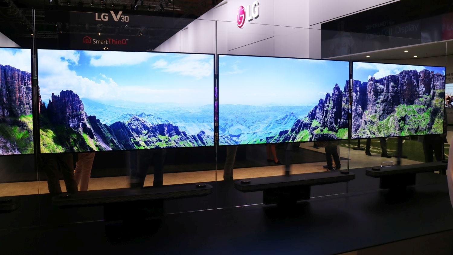 IFA 2017 - televizory (kompletní galerie)