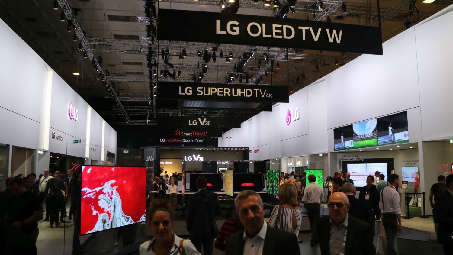 IFA 2017 - televizory (kompletní galerie)