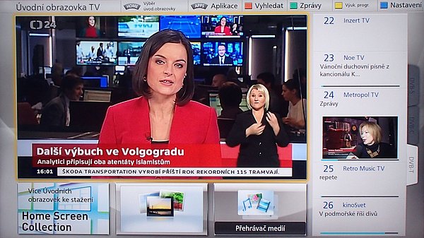 Domácí obrazovku si můžete nadefinovat podle svého. Tato je dosti povedená, protože vpravo vidíte obraz z druhého tuneru.