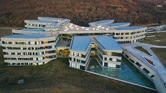 Sídlo maďarského Yettelu (bývalého Telenoru) ve městě Törökbálint nedaleko Budapešti