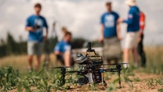 autonomní dron ČVUT