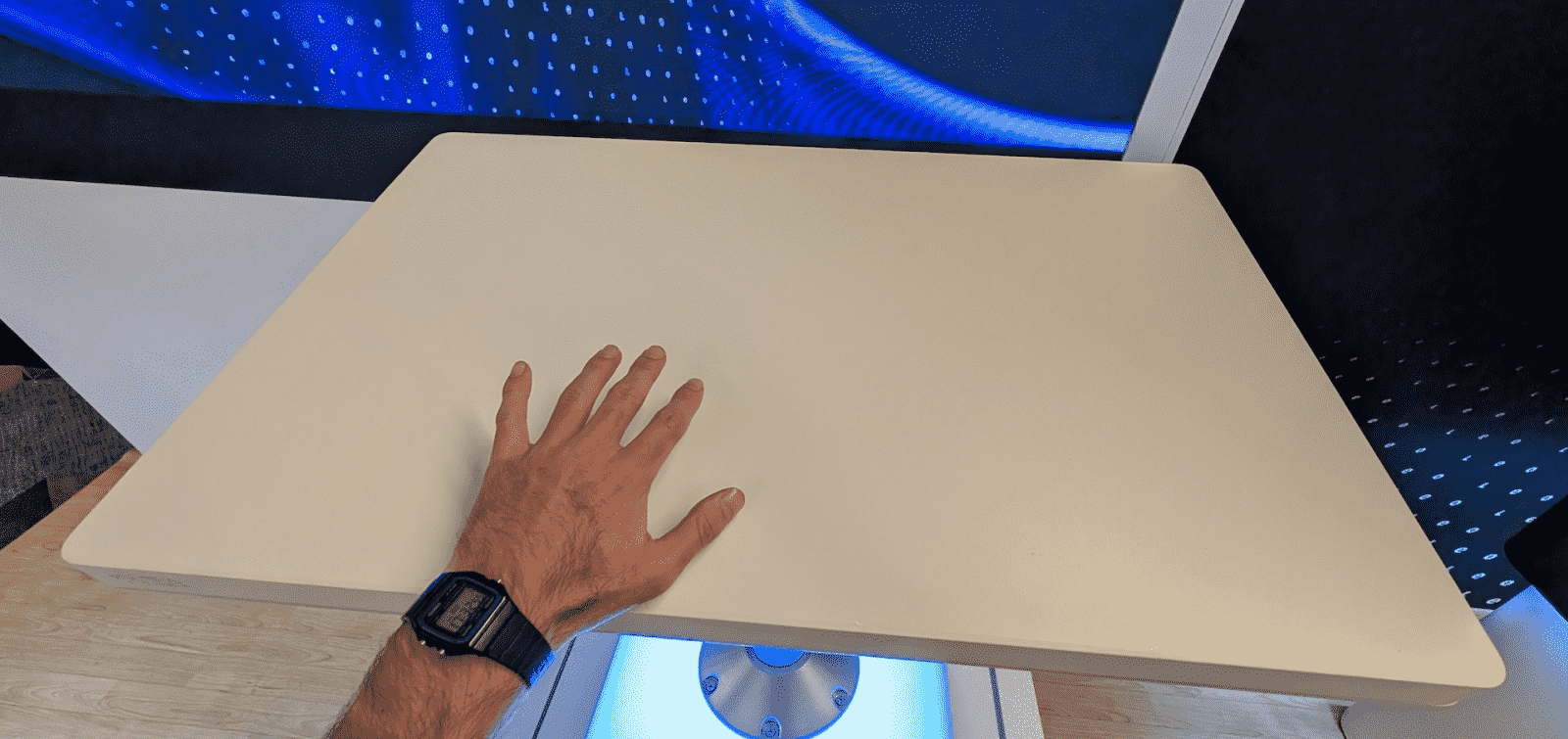 Anténa k satelitnímu internetu Amazon Leo