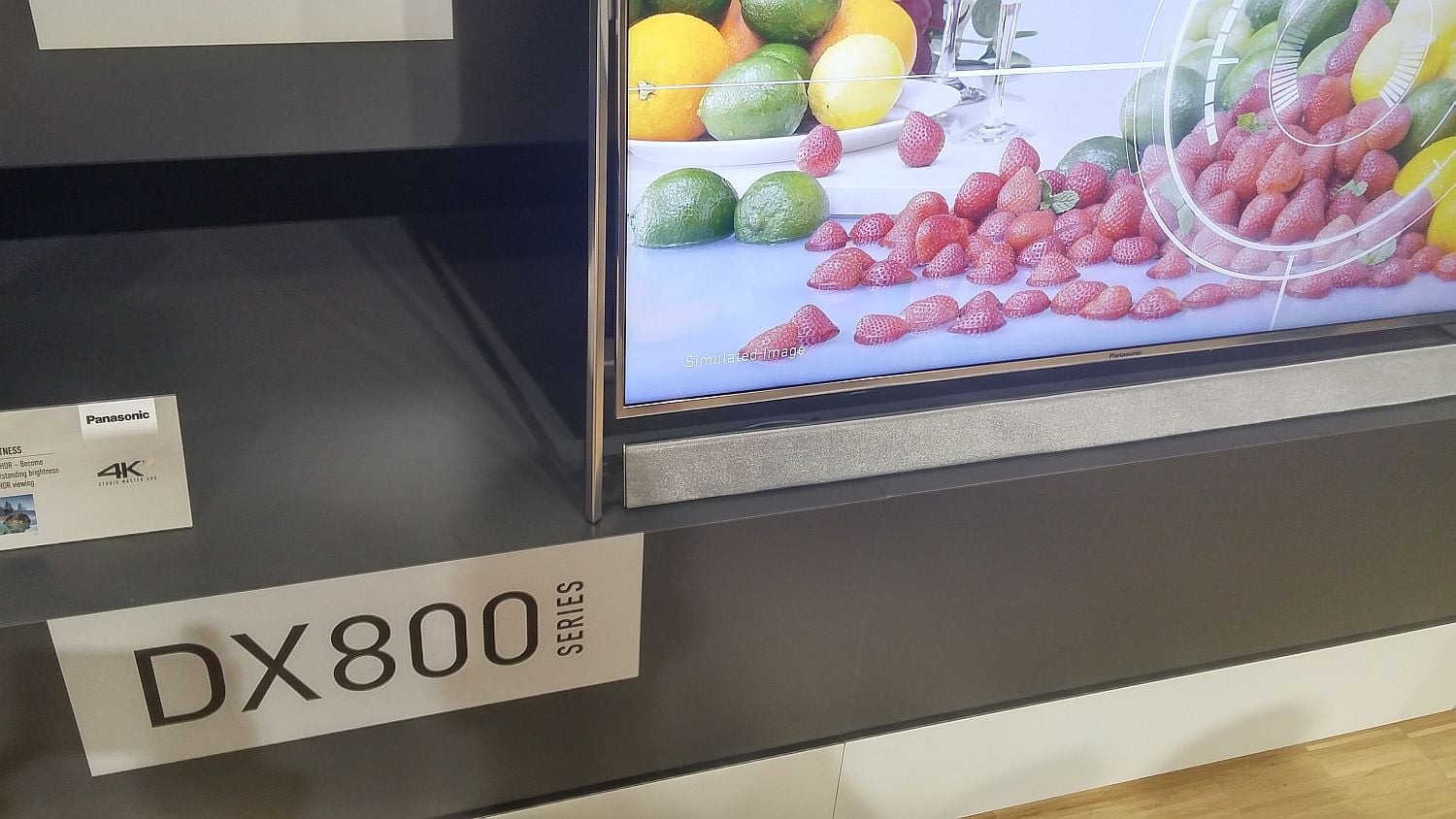 Panasonic TX-58DX800