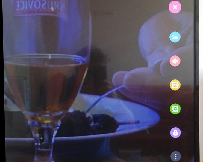 Základní rychlé nastavení televizoru. Vstup do toho standardního najdete na ikoně zcela dole.