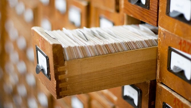 Úřad - katalog - registr - databáze