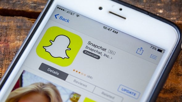 Snapchat - mobilní aplikace - mobil