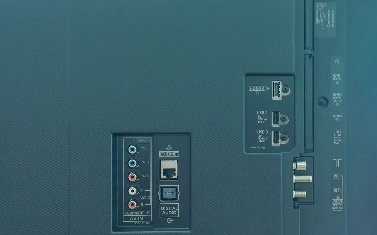 Panasonic TX-65DX780