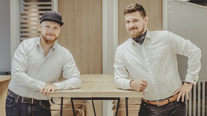 Vratislav Kalenda a Filip Kirschner, Applifting
