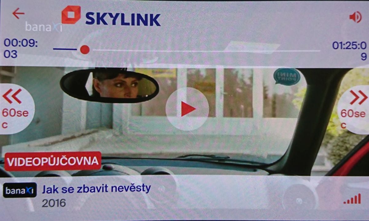 Ovládací a informační prvky při přehrávání pořadu.