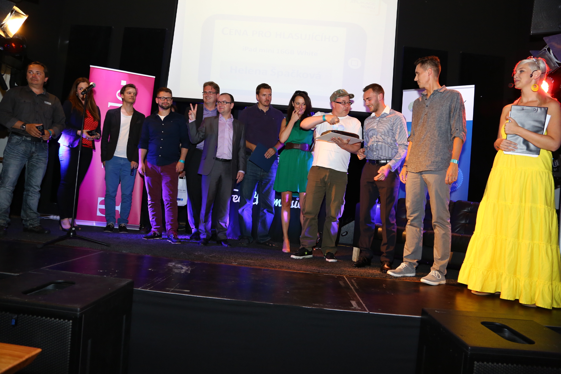 Zástupci všech oceněných aplikací.